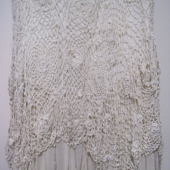 Paradise NY Beige Rayon Silk Crochet Lace Ruffle Tasseled Skirt Women's Size 8 - Picture 3 of 6